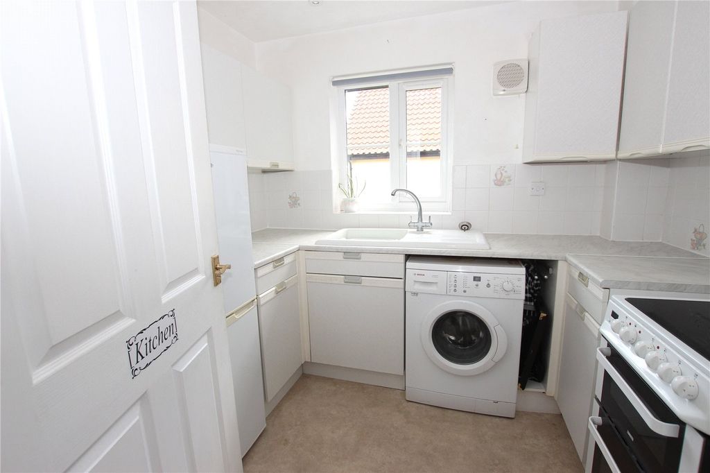 Property photo 3 of 11 Picture No. 06