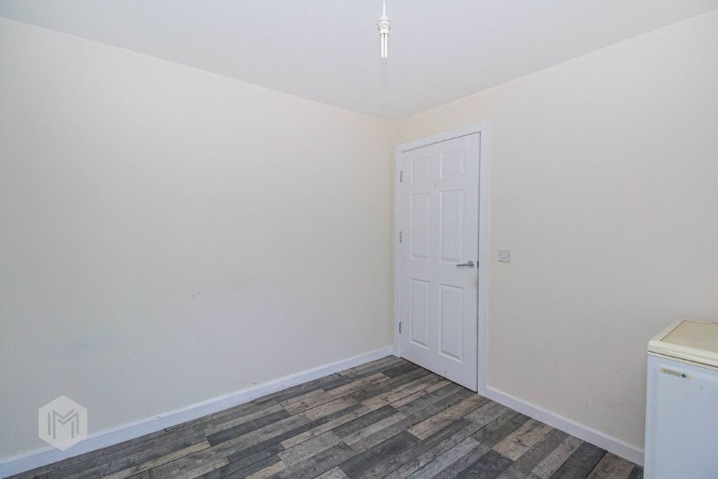 Property photo 2 of 20 Picture No. 02