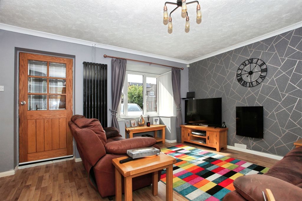 Property photo 2 of 15