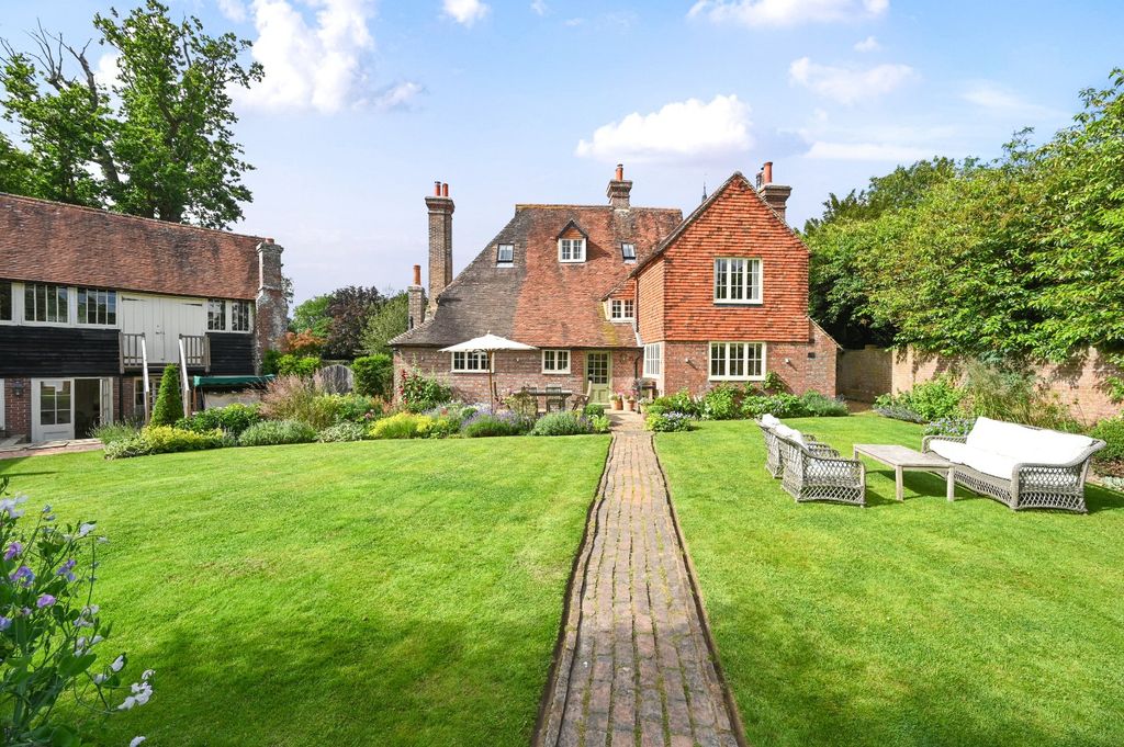 Property photo 2 of 33 Picture No. 49