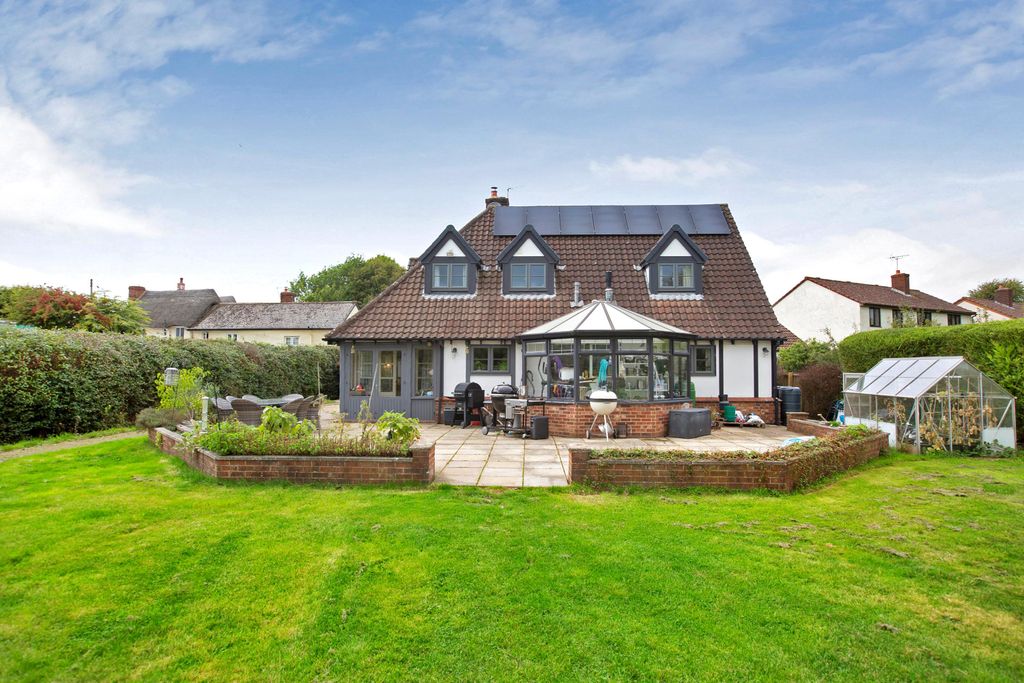 Property photo 2 of 25 Image