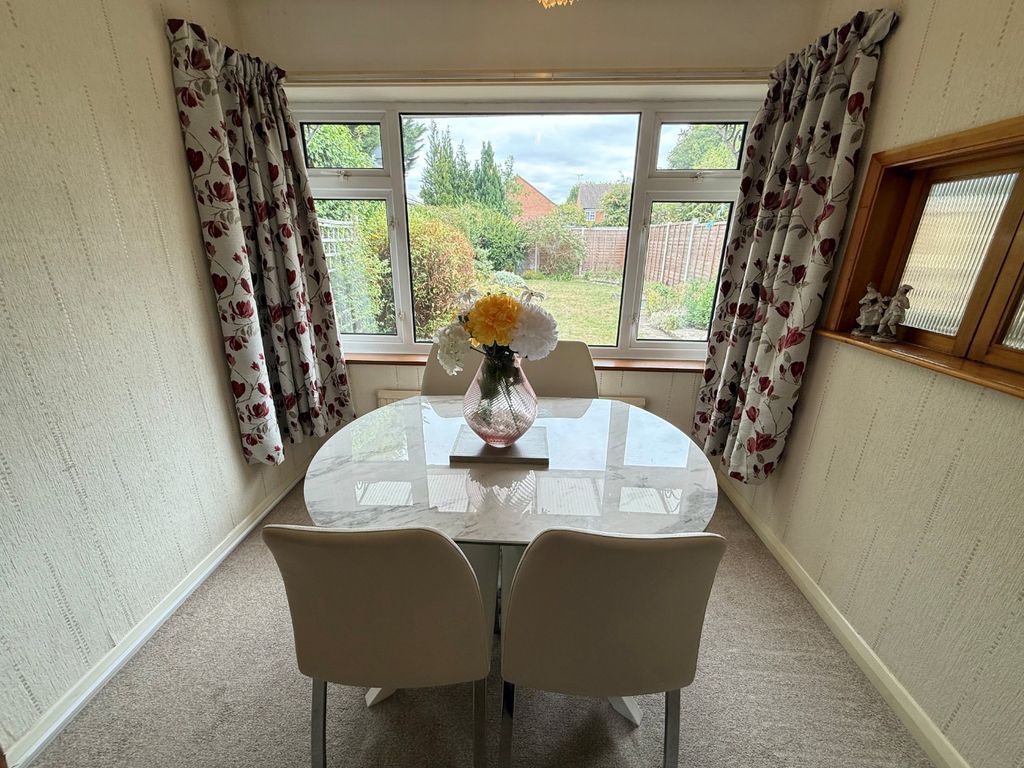 Property photo 3 of 12 4428814