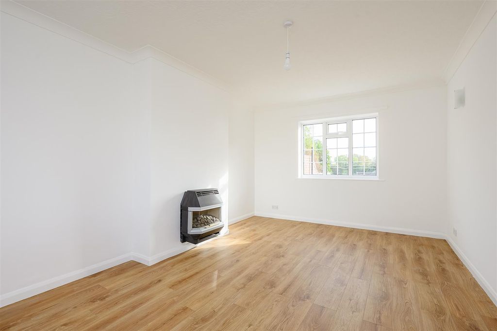 Property photo 2 of 15 Living Room