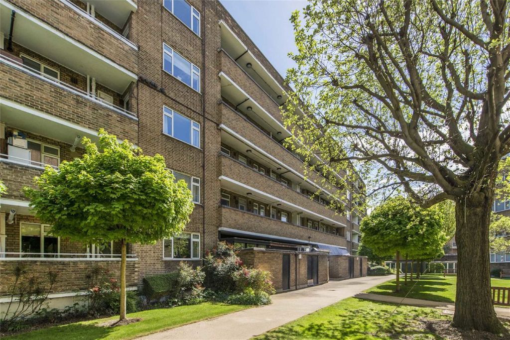 Property photo 1 of 1