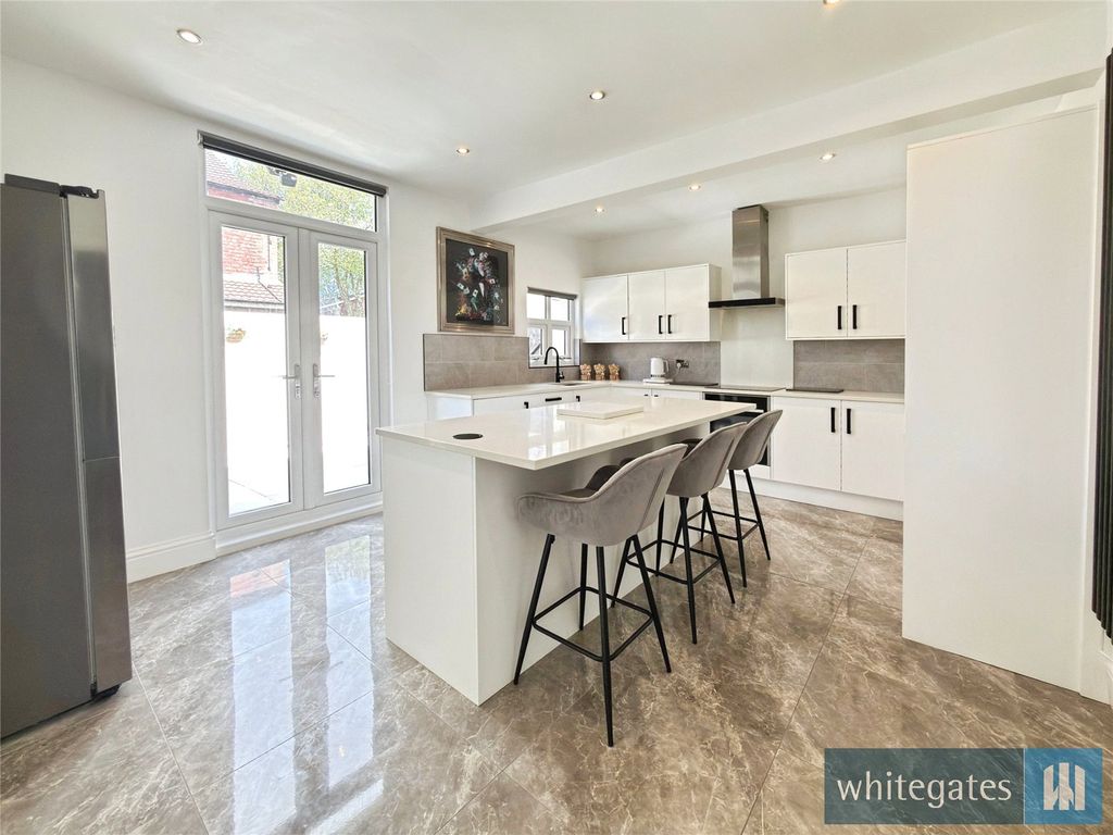 Property photo 2 of 19 Picture No. 02