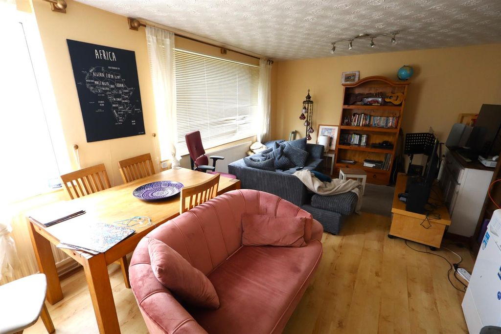 Property photo 3 of 6 Img_0935.Jpg