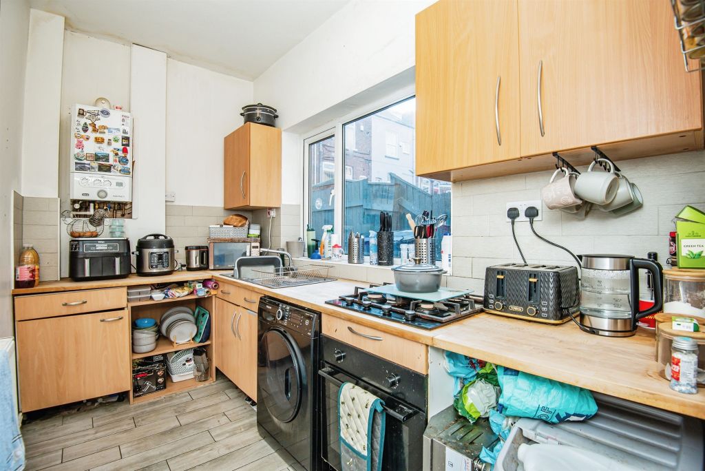 Property photo 3 of 17