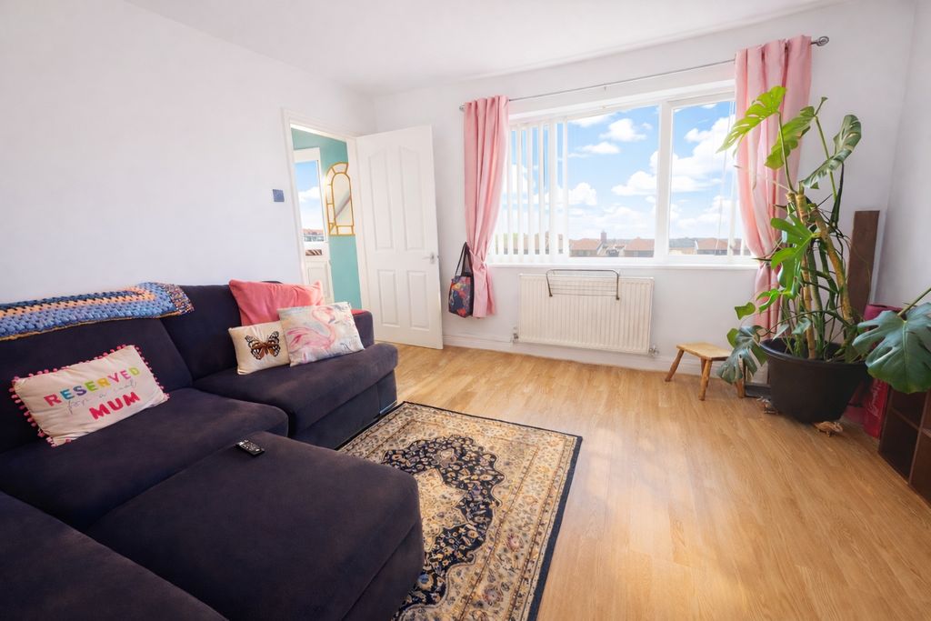 Property photo 3 of 15 Picture No. 20