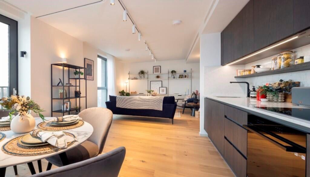 Property photo 2 of 19 Kitchen