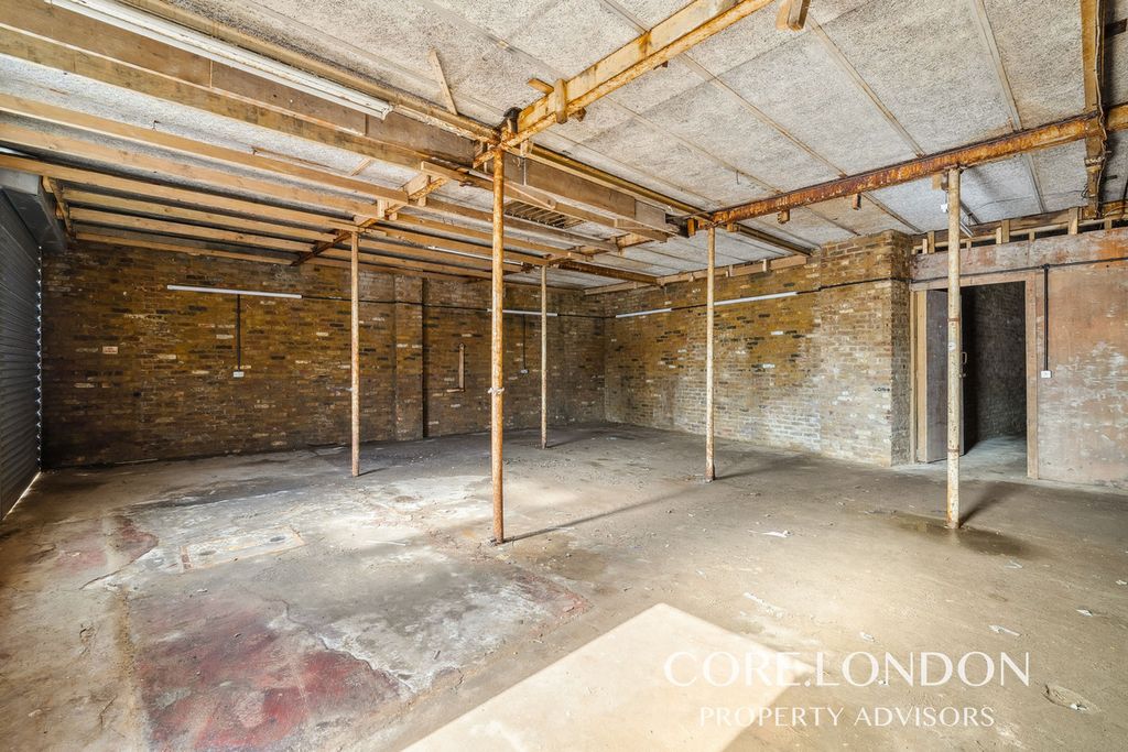 Property photo 1 of 4