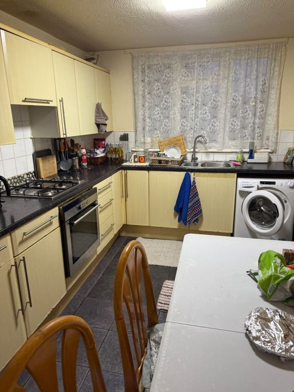 Property photo 2 of 5 86.Jpeg