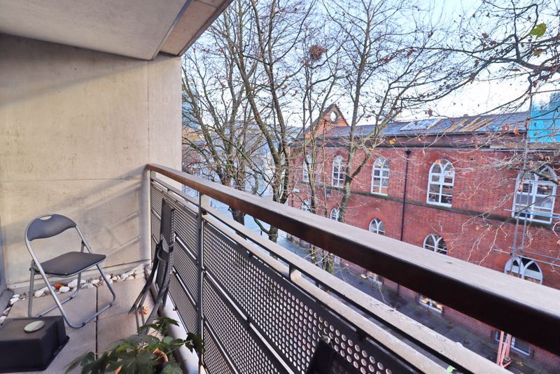 Property photo 2 of 11 Balcony
