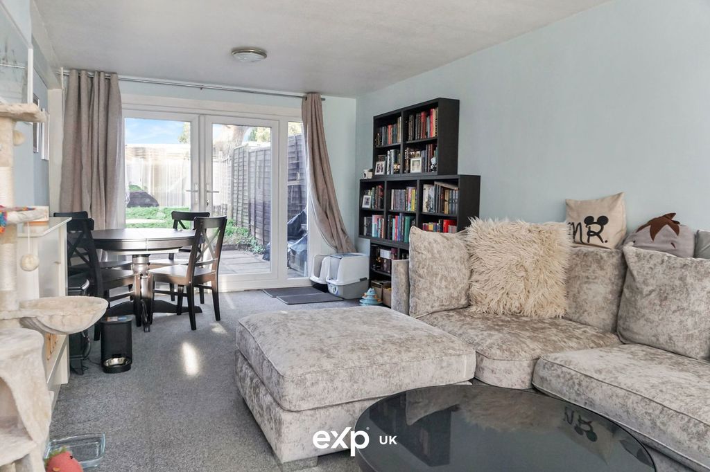 Property photo 2 of 14