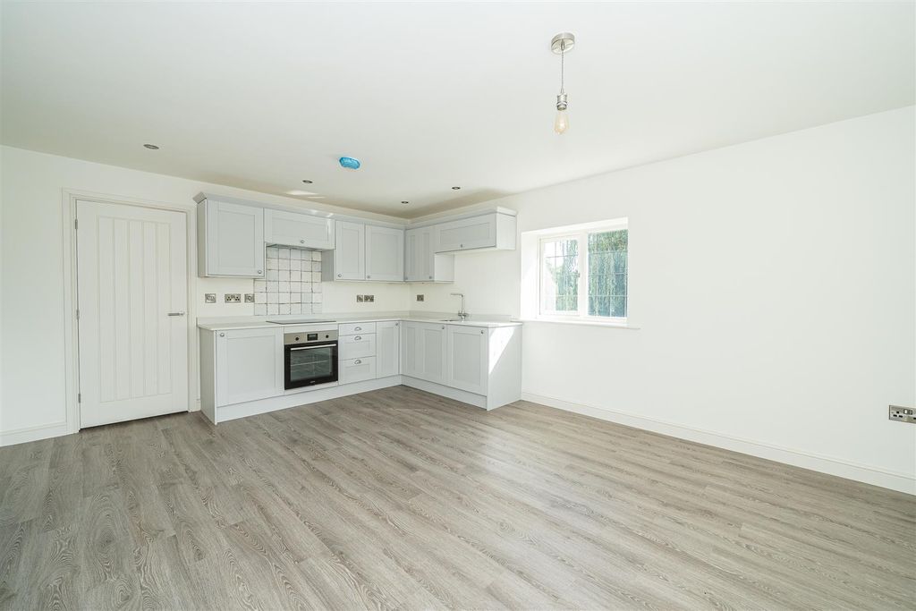 Property photo 1 of 11 Dsc01067.Jpg