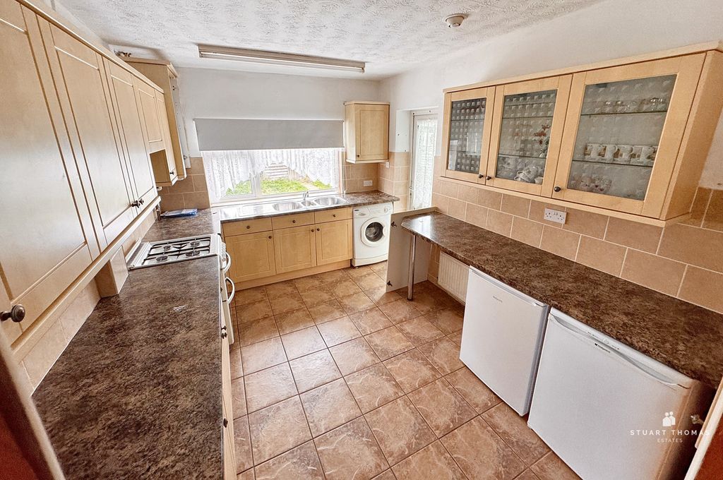 Property photo 2 of 12 Img_9463