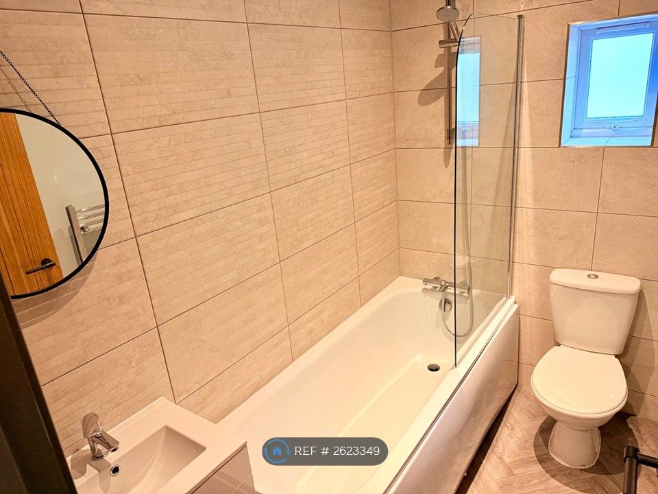 Property photo 3 of 35