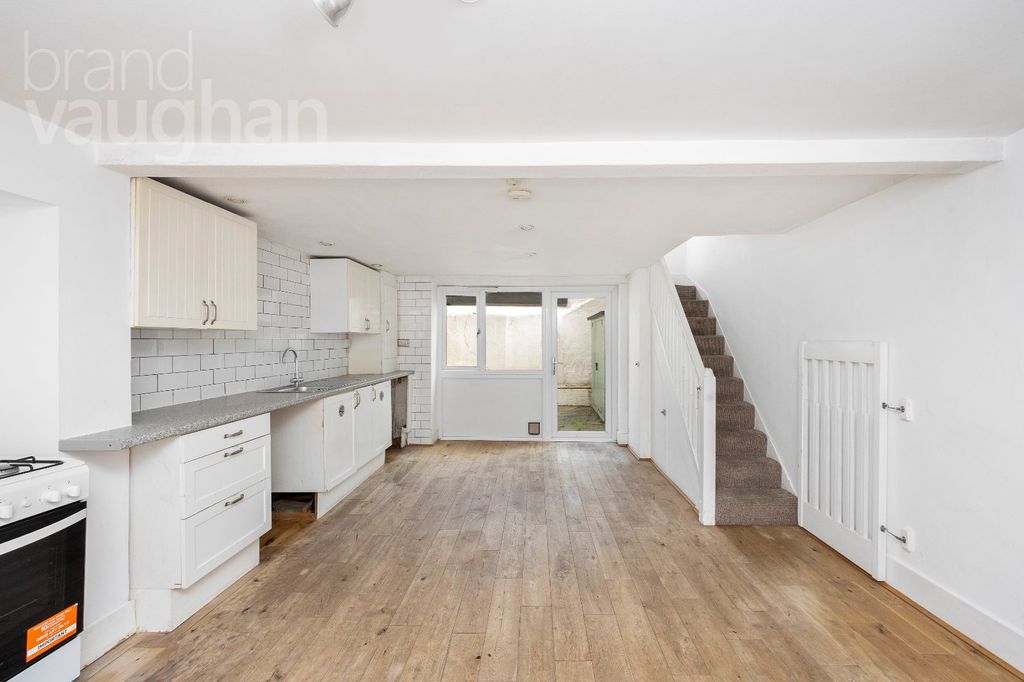 Property photo 2 of 17 Picture No. 07