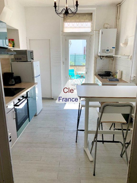 Property photo 3 of 8