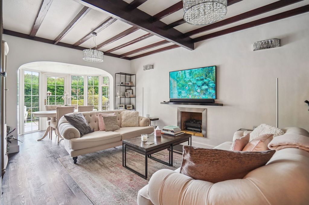 Property photo 2 of 14