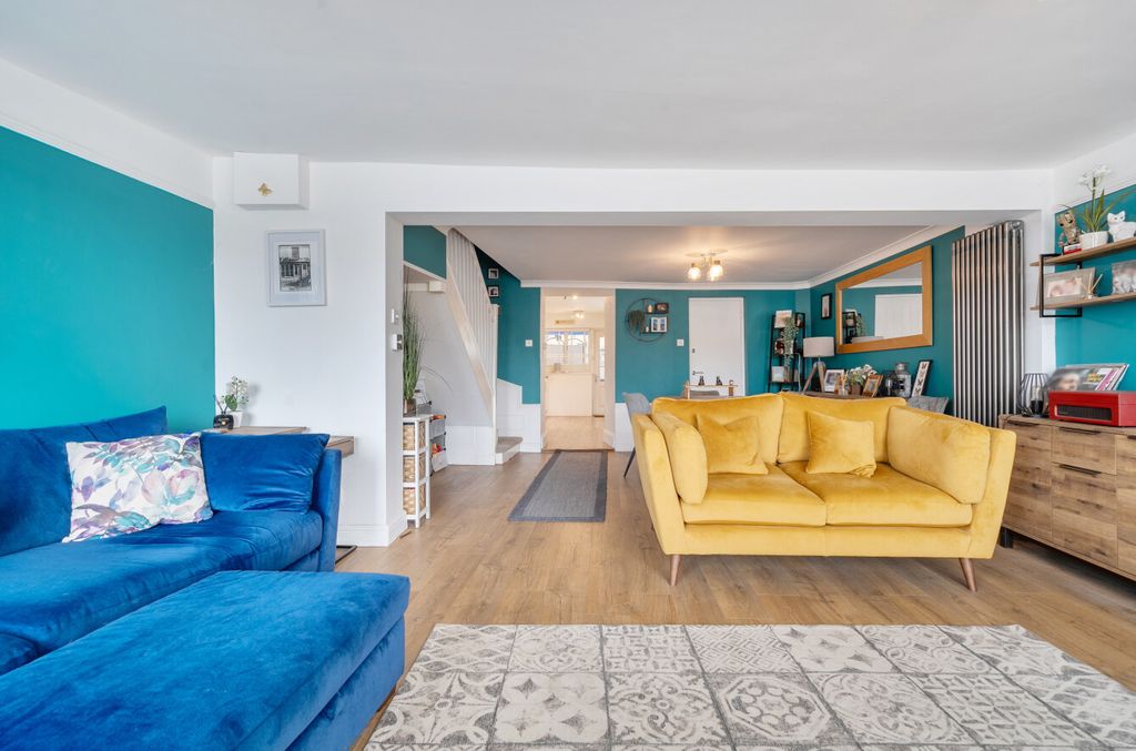 Property photo 3 of 31 1428730-16-69c174...