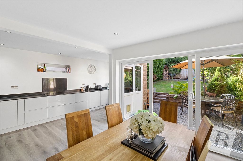 Property photo 1 of 18 Kitchen/Dining Room