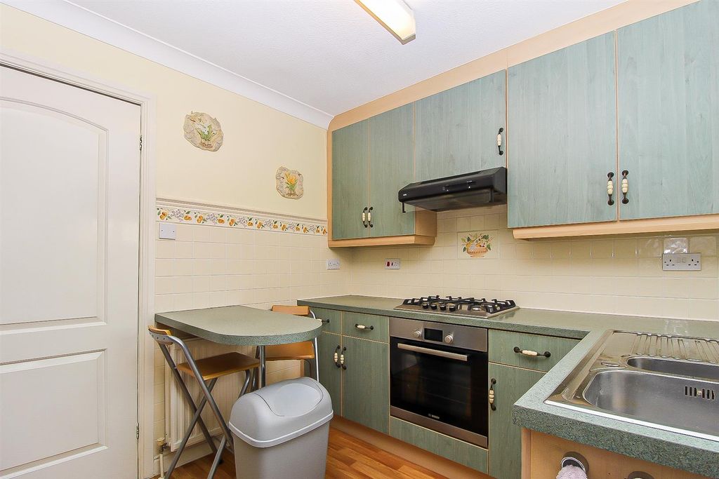 Property photo 3 of 13