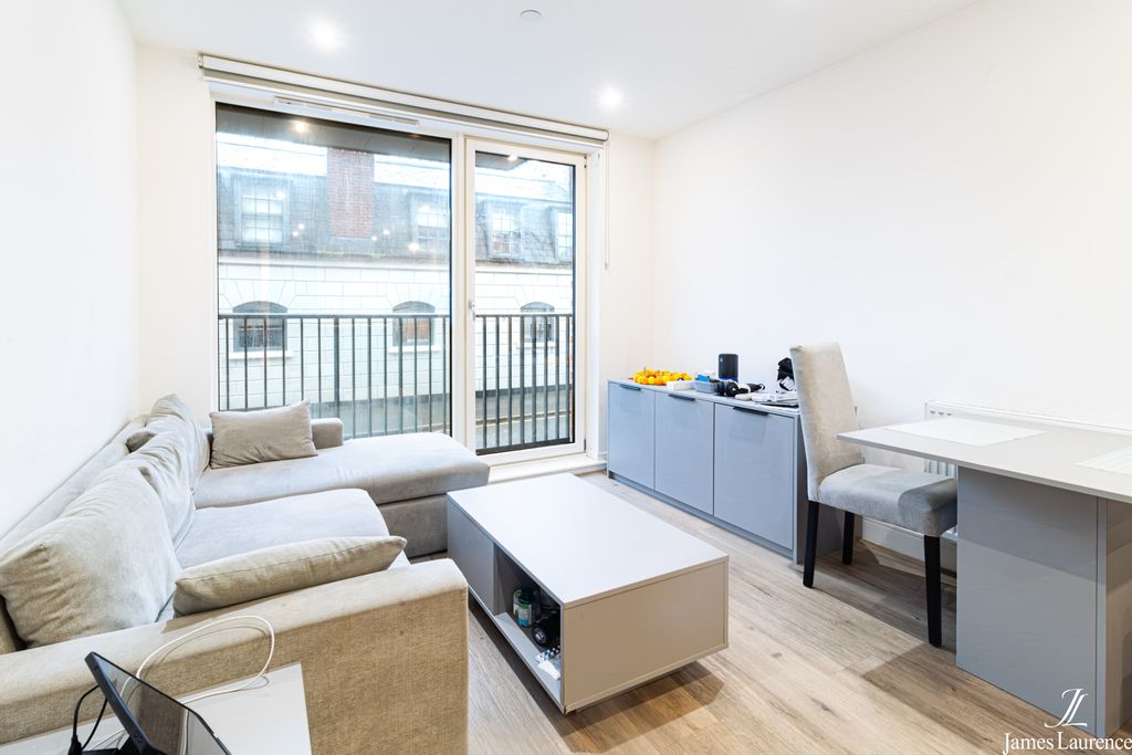 Property photo 2 of 12 8X1A7341-Hdr