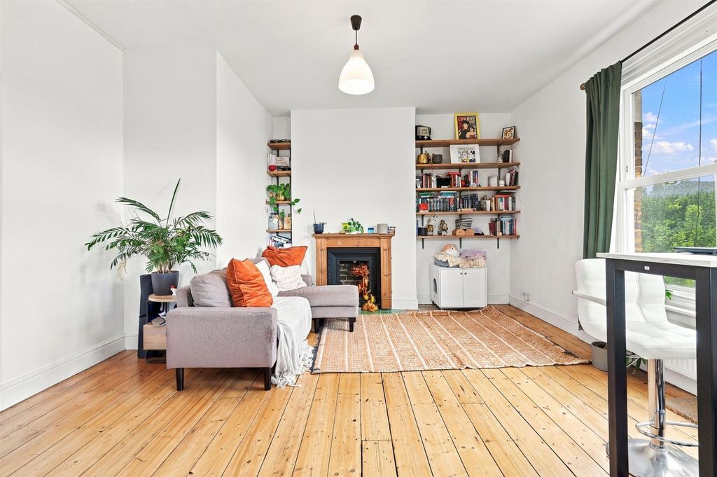 Property photo 1 of 9 1