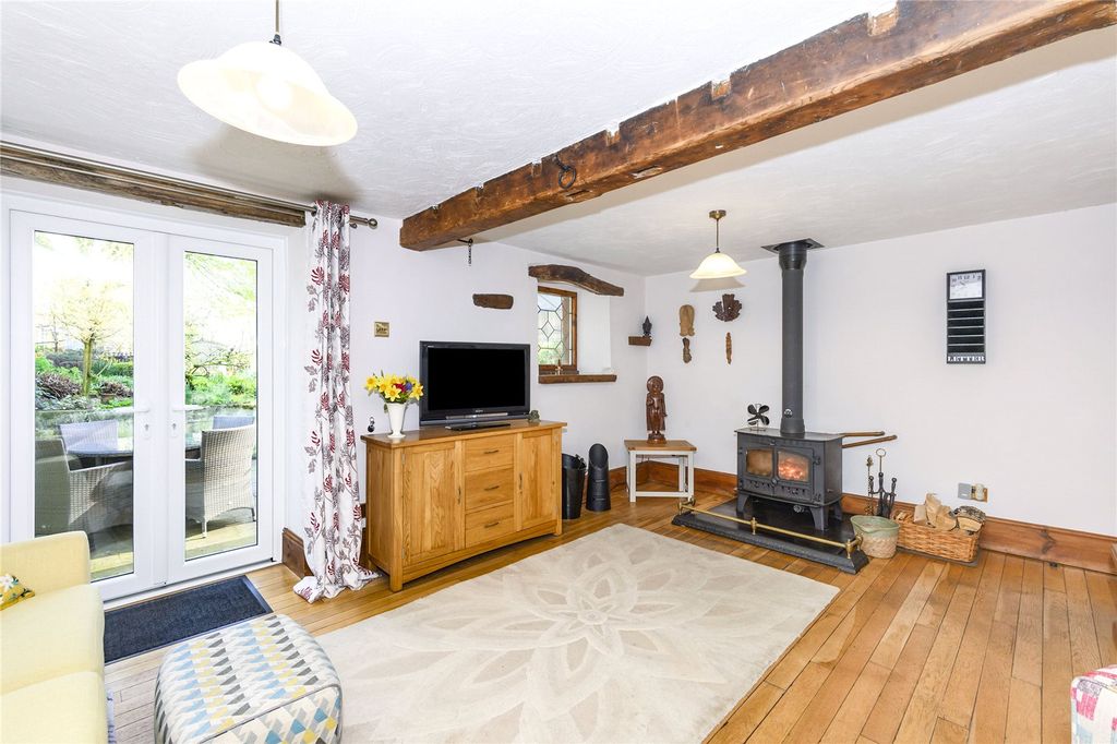 Property photo 3 of 10 Living/Dining Room