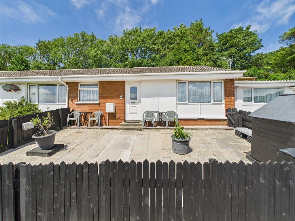 Property photo 1 of 18 Front