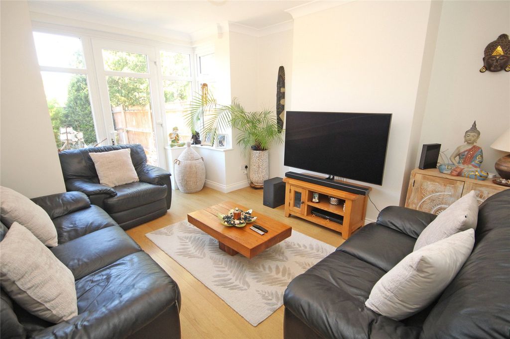 Property photo 3 of 16 Picture No. 04