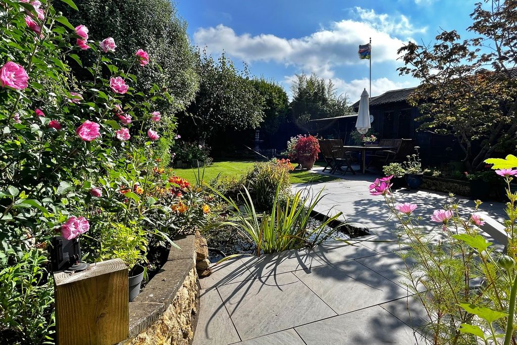 Property photo 2 of 19 Rear Garden