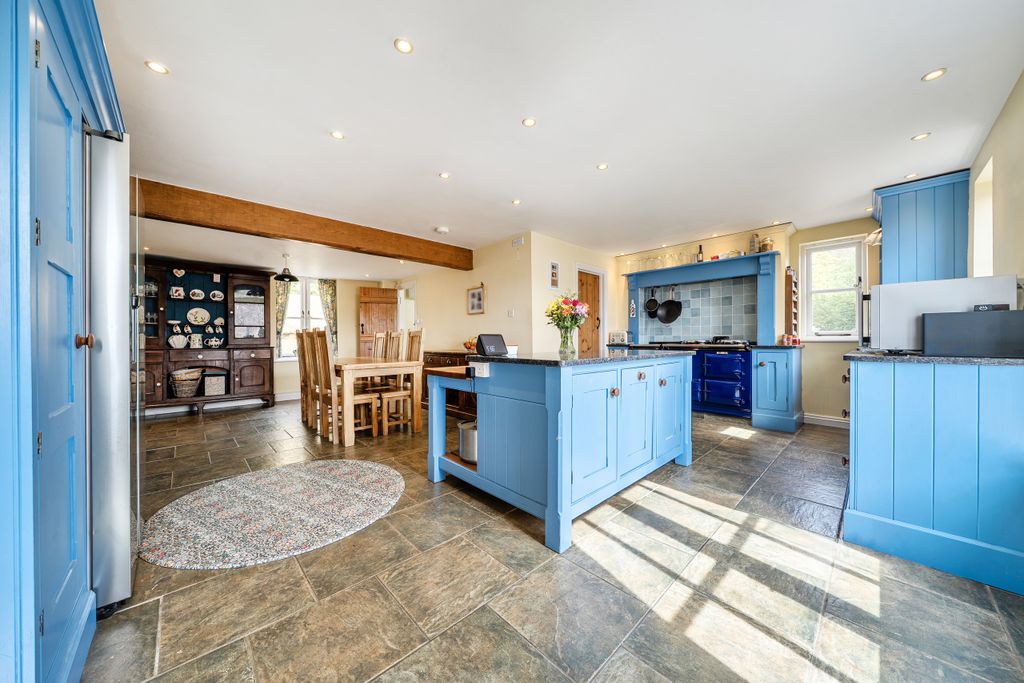 Property photo 3 of 28 Kitchen / Dining Room