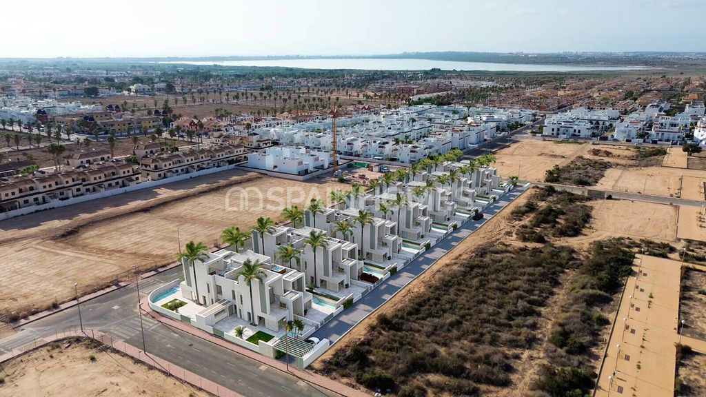 Property photo 1 of 45