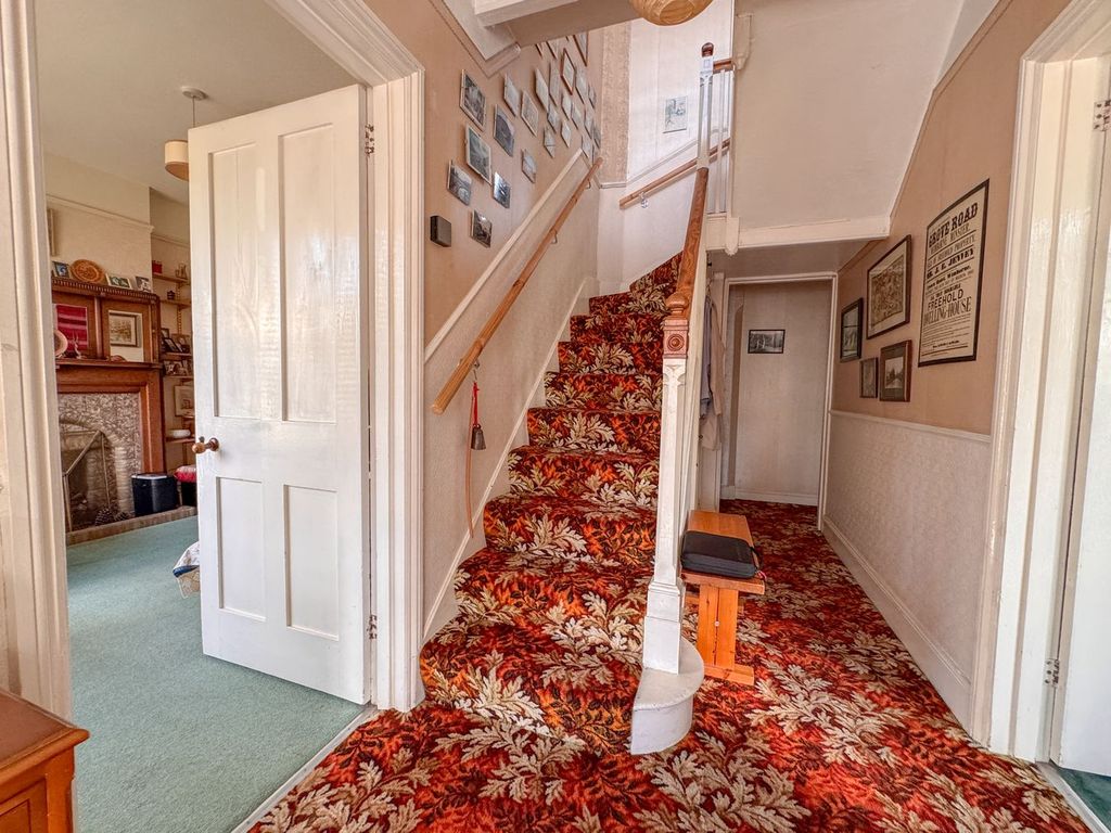 Property photo 3 of 30