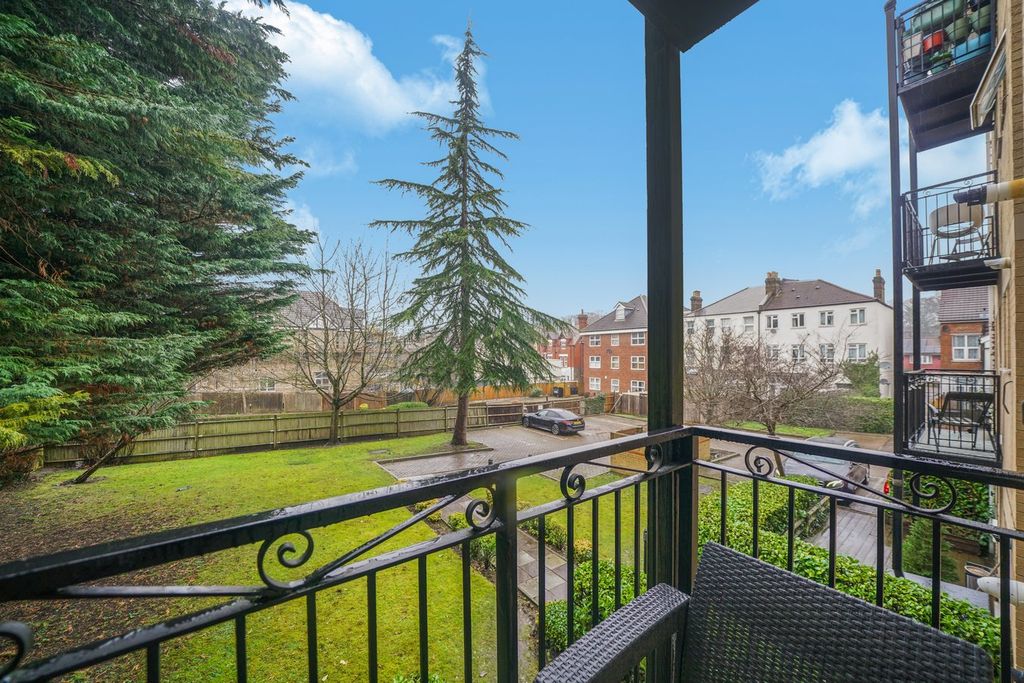 Property photo 2 of 14