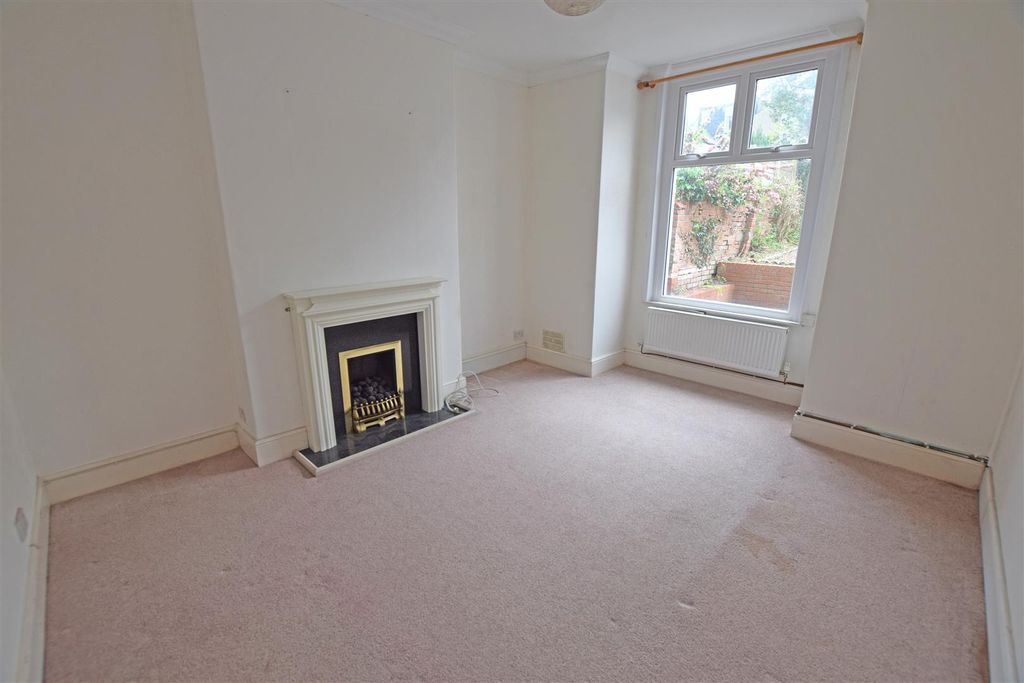 Property photo 3 of 14 Dining Room.Jpg