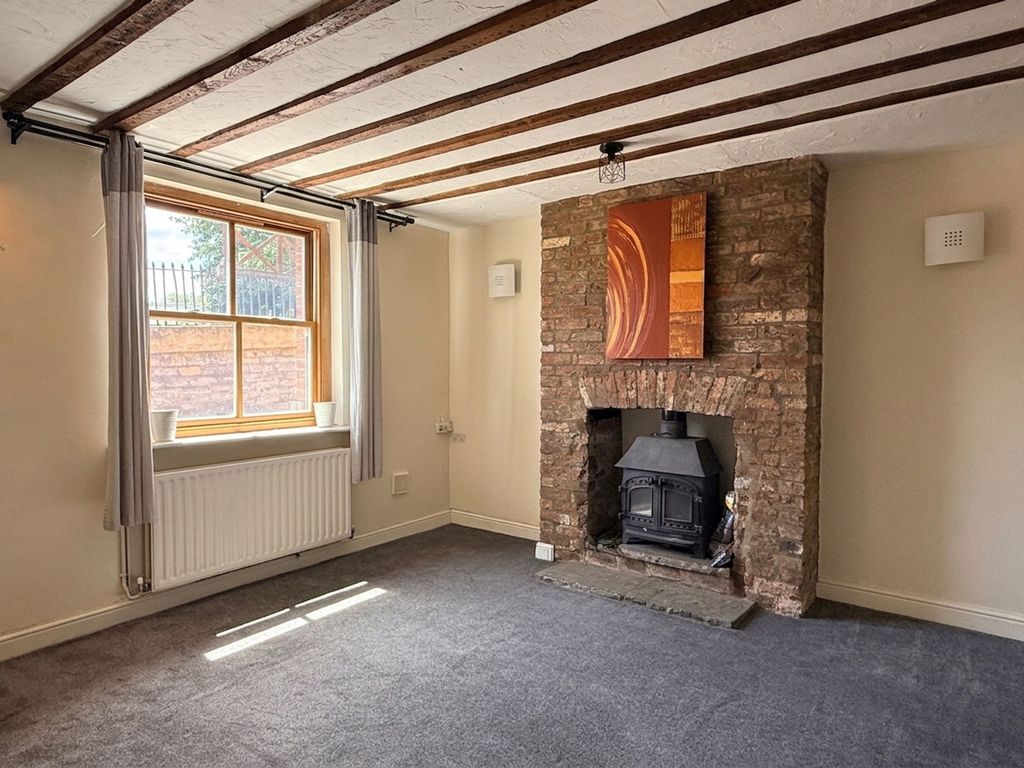 Property photo 3 of 19 Living Room