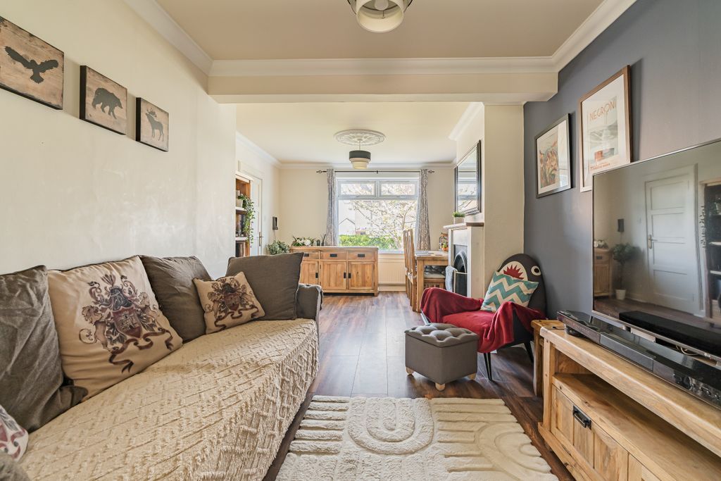 Property photo 2 of 18 Property Image 2