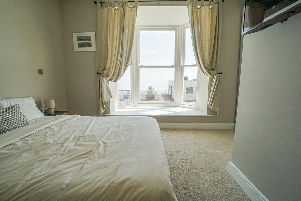 Additional image 15 of 2 bed flat for saleWhite Rock, Hastings TN34