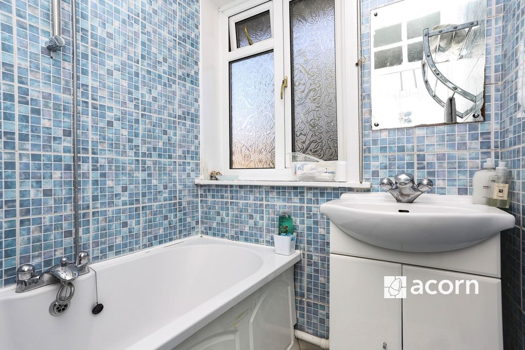 Property photo 3 of 10 817782Be-Ac97-F01...