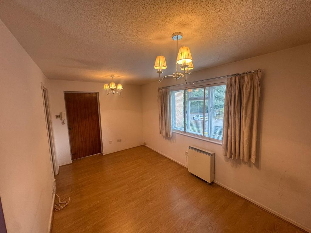 Property photo 3 of 4