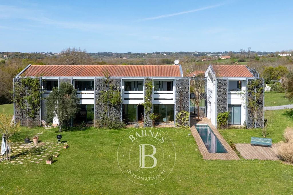 Property photo 3 of 22