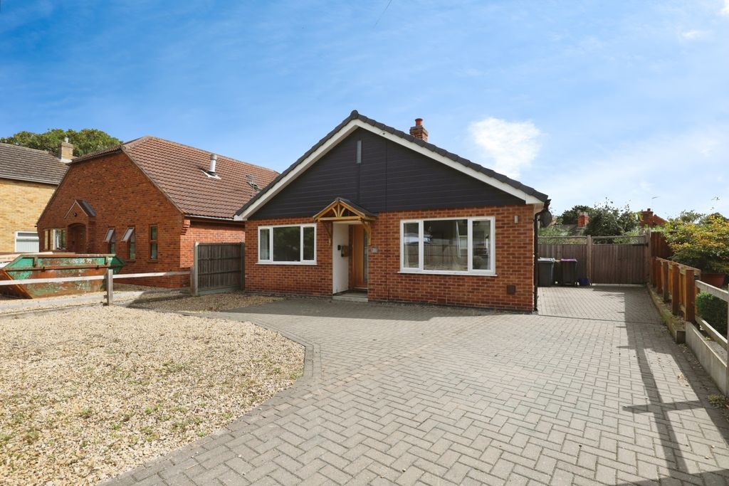 Property photo 1 of 16 Front View
