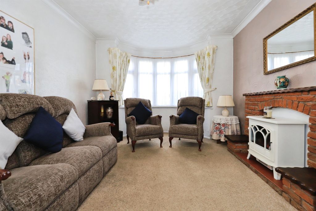 Property photo 2 of 21