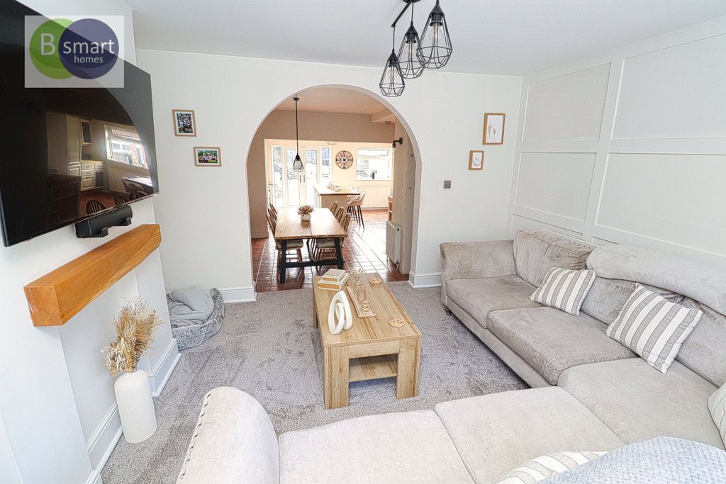 Property photo 3 of 24 Img_1043