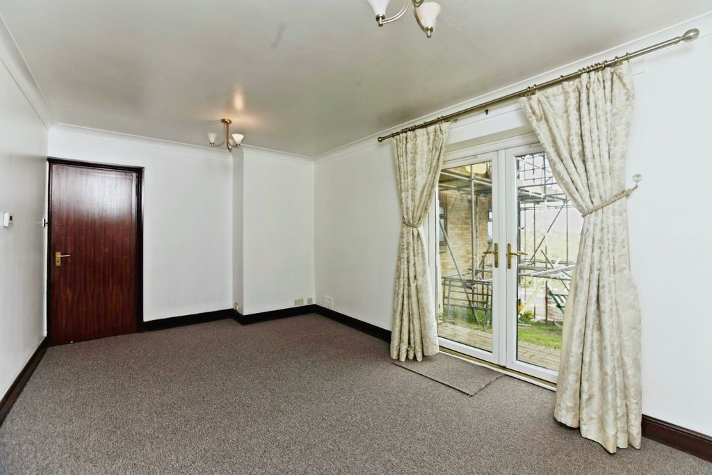 Property photo 2 of 17 Reception Room