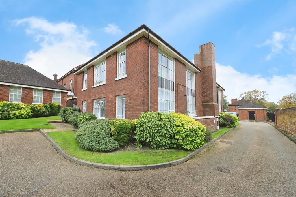 Property photo 2 of 15