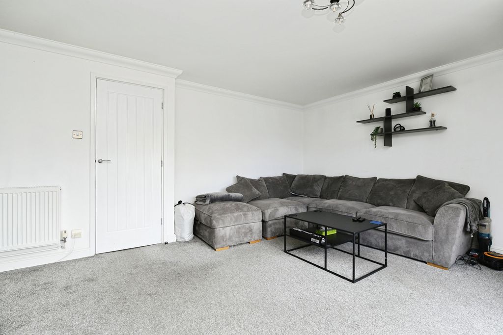 Property photo 3 of 20