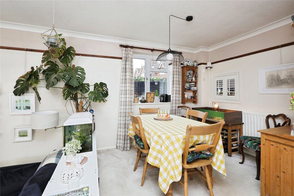 Property photo 2 of 17 Picture No. 14